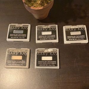 Bundle of Mary Kay eye shadows